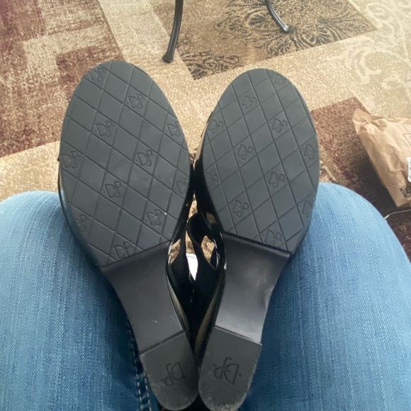 Donald J Pliner patent leather Debb wedge heel - Picture 4 of 4